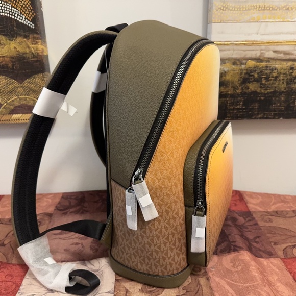Michael Kors Cooper Ombré Signature Logo Backpack In OLIVE COMBO NWT - Picture 2 of 6